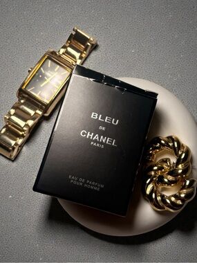 CHANEL Bleu de Chanel Gift Set with Gold Accents